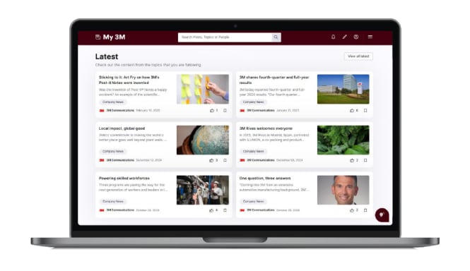 Um computador portátil a apresentar algumas comunicações.
