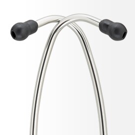 Tubos auriculares em alumínio de um estetoscópio 3M Littmann simetricamente cruzados, com olivas pretas nas extremidades.